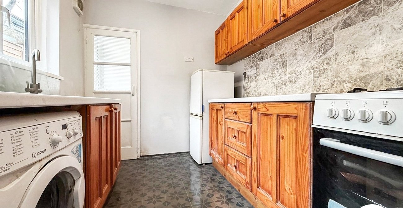 2 bedroom house to rent in London | 