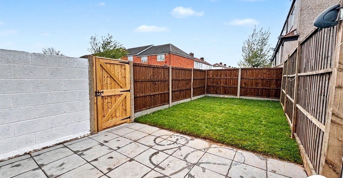 2 bedroom house to rent in Dartford | Robinson Jackson