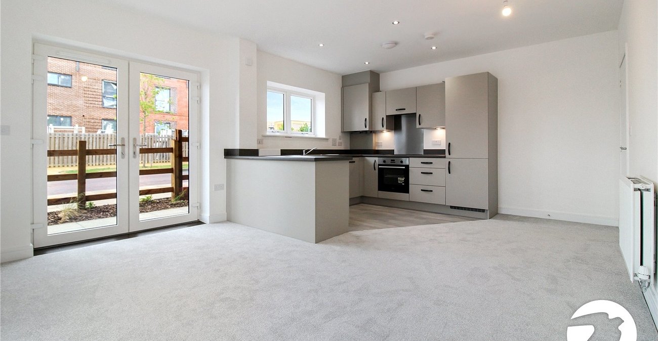 2 bedroom property to rent in Ebbsfleet Valley | Robinson Michael & Jackson