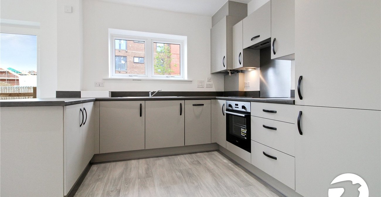 2 bedroom property to rent in Ebbsfleet Valley | Robinson Michael & Jackson
