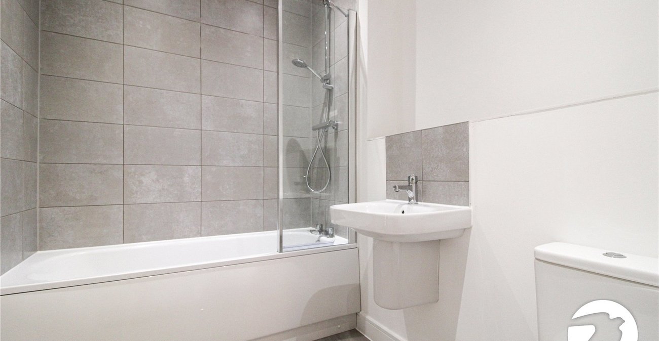 2 bedroom property to rent in Ebbsfleet Valley | Robinson Michael & Jackson
