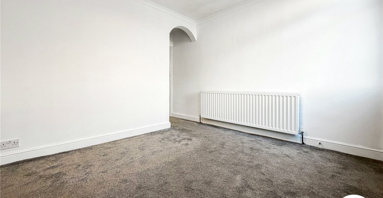 2 bedroom house to rent in Chatham | Robinson Michael & Jackson