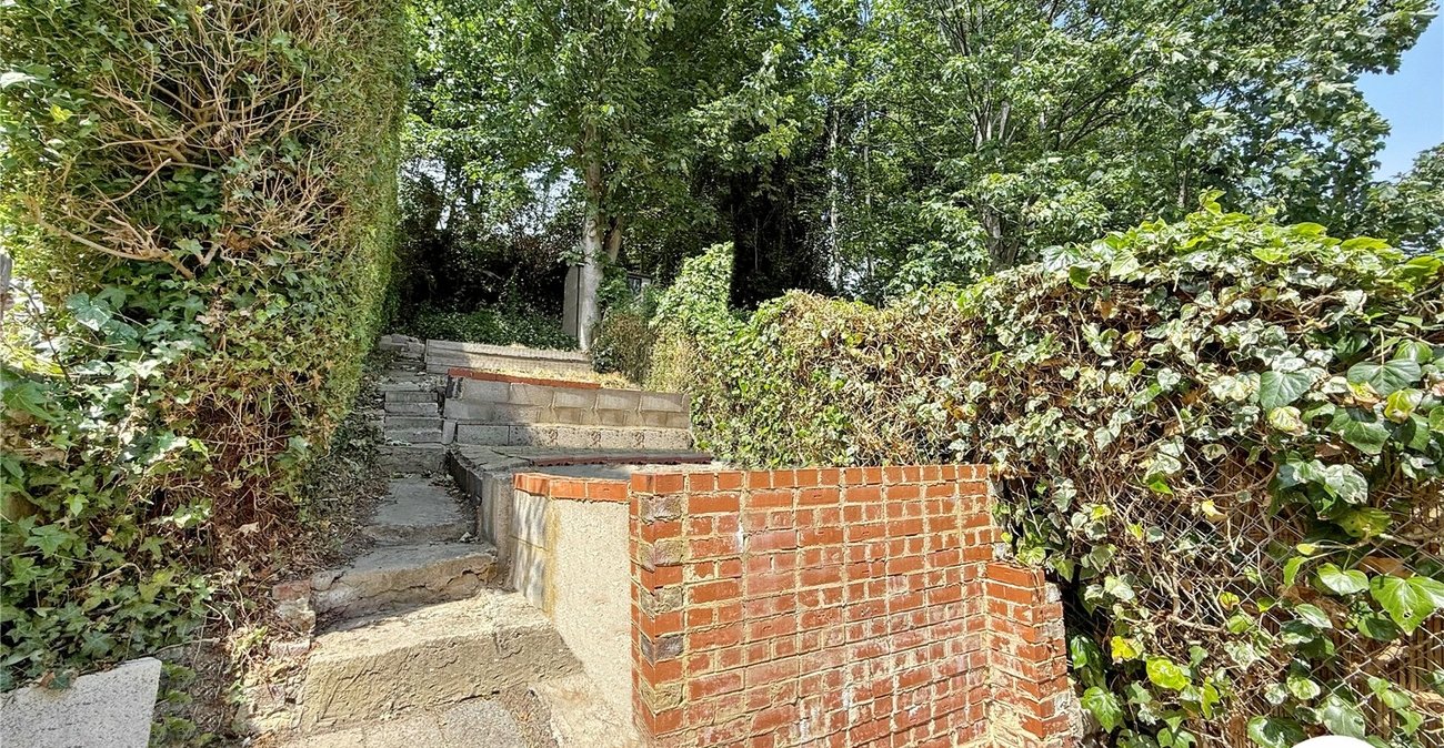3 bedroom house to rent in Chatham | Robinson Michael & Jackson