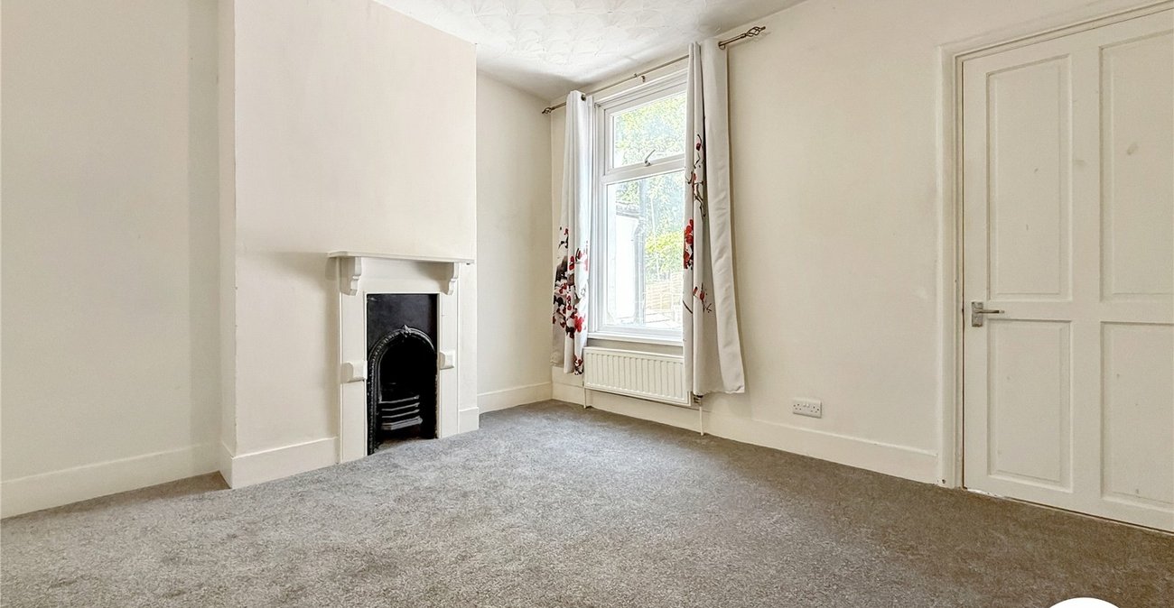 3 bedroom house to rent in Chatham | Robinson Michael & Jackson