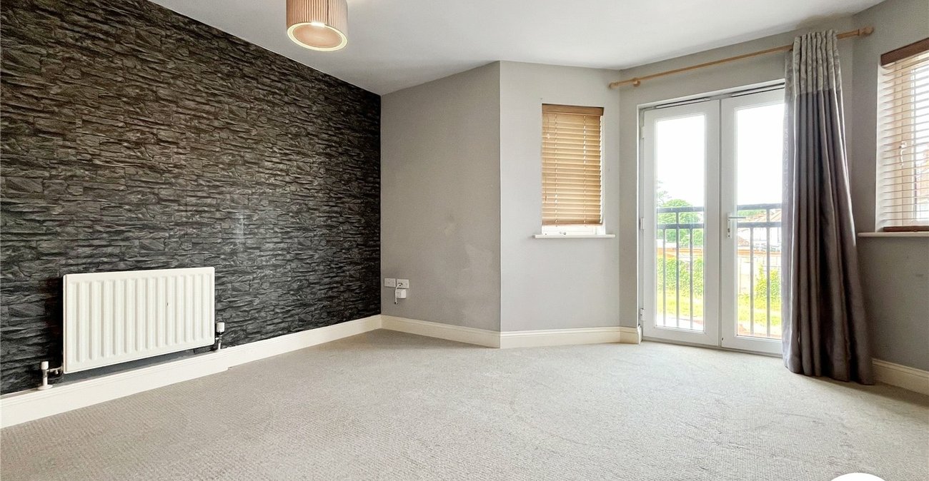 2 bedroom property to rent in Gillingham | Robinson Michael & Jackson