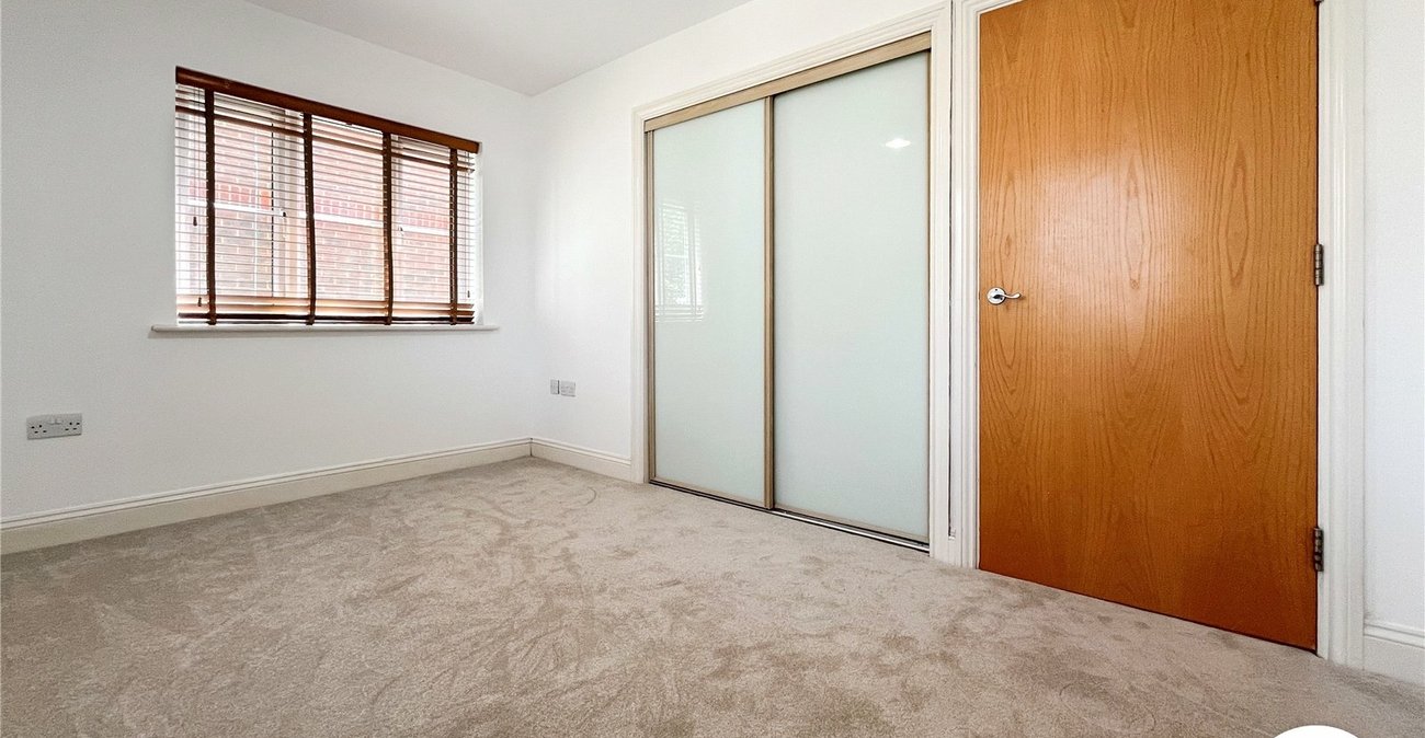 2 bedroom property to rent in Gillingham | Robinson Michael & Jackson