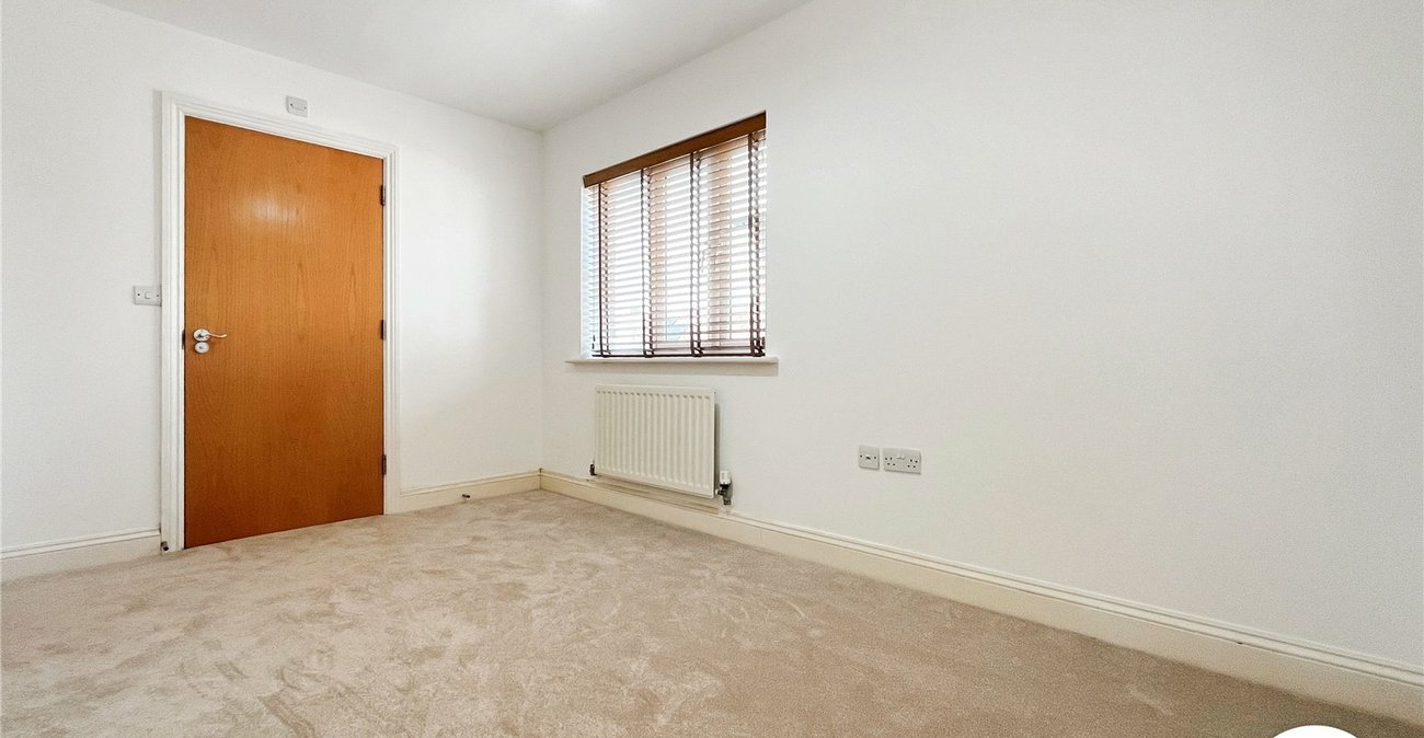 2 bedroom property to rent in Gillingham | Robinson Michael & Jackson