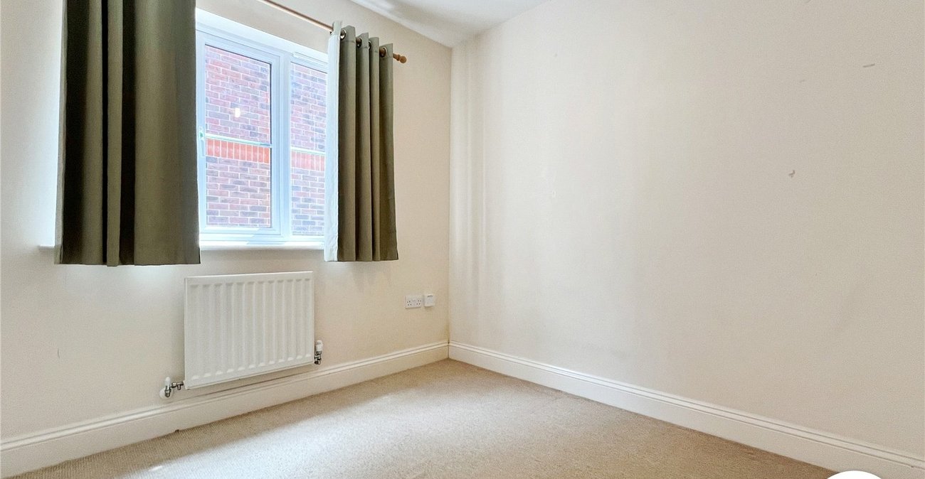 2 bedroom property to rent in Gillingham | Robinson Michael & Jackson
