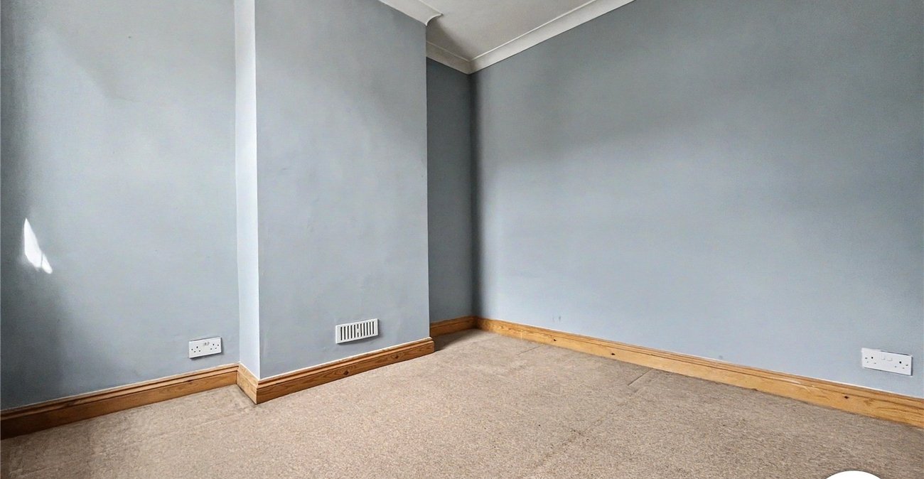 2 bedroom house to rent in Rochester | Robinson Michael & Jackson