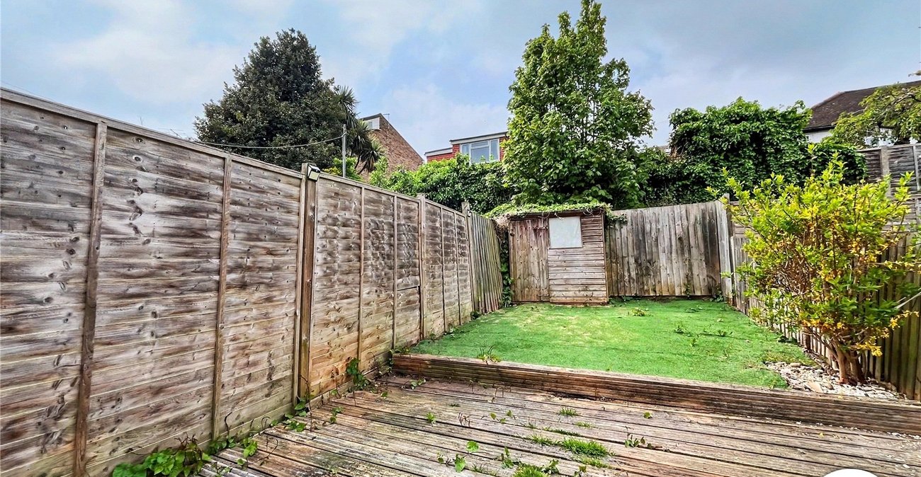 2 bedroom house to rent in Rochester | Robinson Michael & Jackson