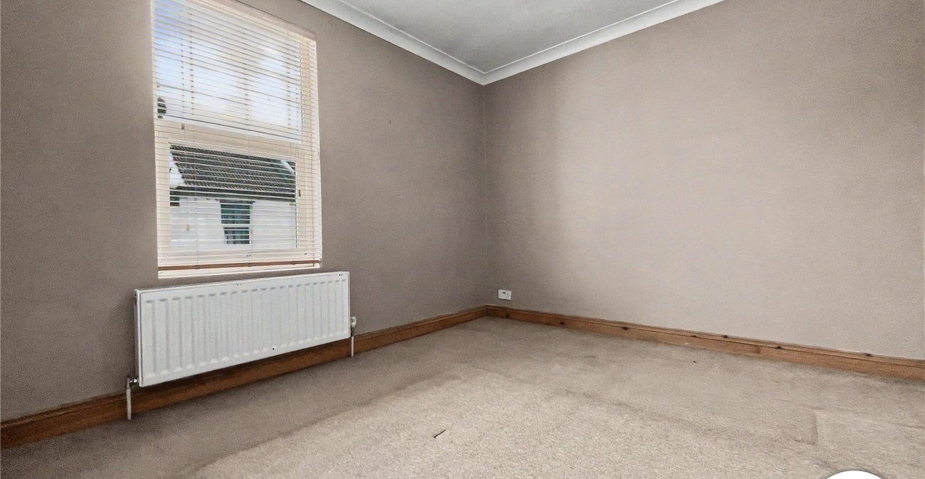 2 bedroom house to rent in Rochester | Robinson Michael & Jackson