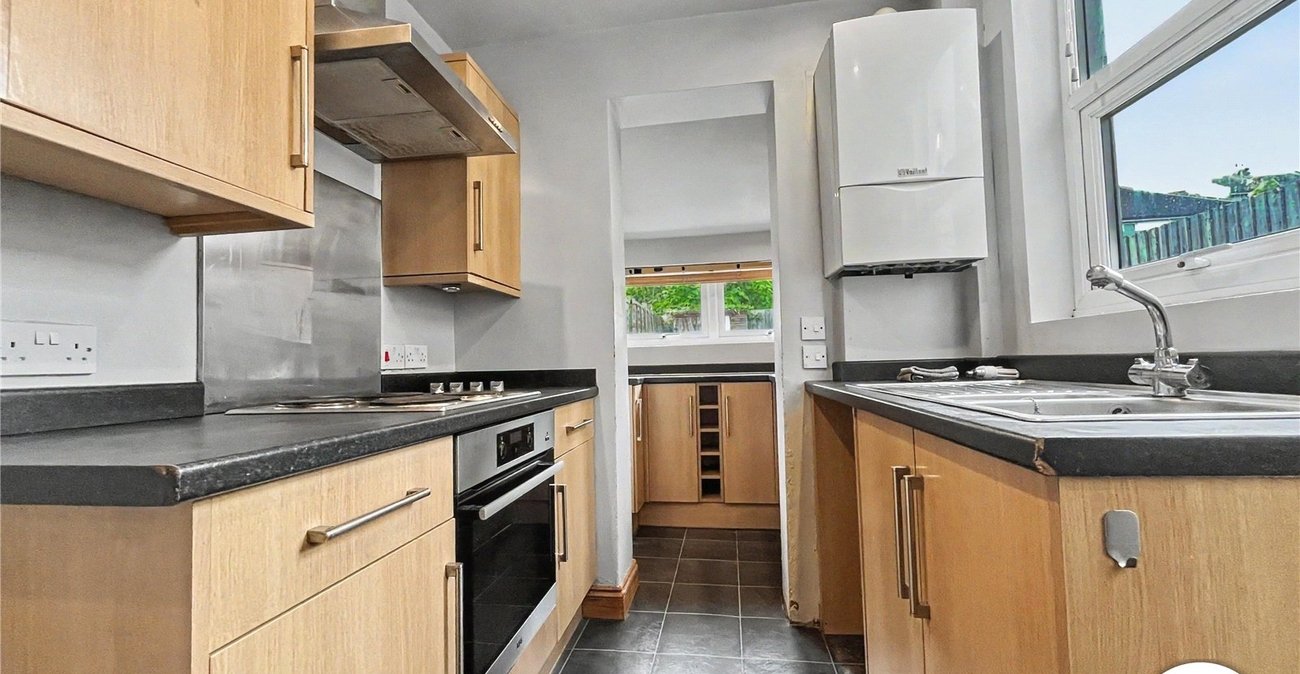 2 bedroom house to rent in Rochester | Robinson Michael & Jackson