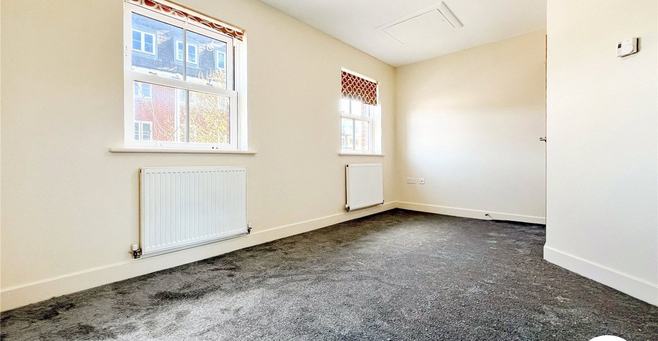 3 bedroom house to rent in Rochester | Robinson Michael & Jackson