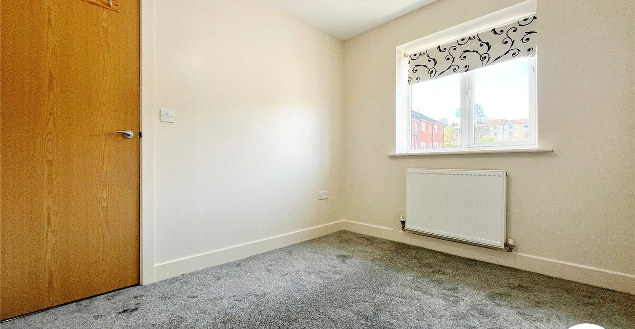 3 bedroom house to rent in Rochester | Robinson Michael & Jackson