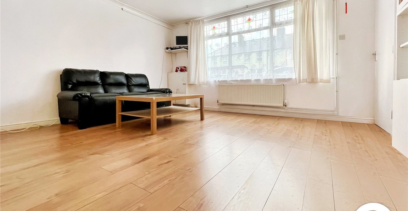3 bedroom house to rent in Dartford | Robinson Jackson
