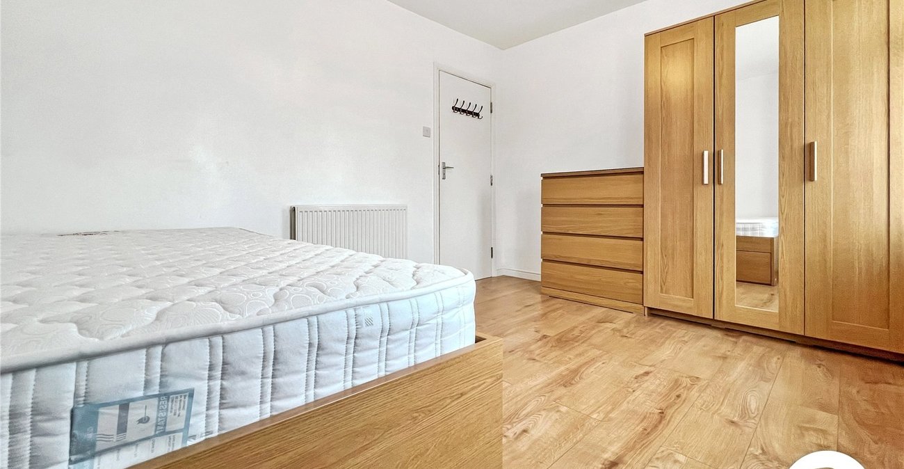 3 bedroom house to rent in Dartford | Robinson Jackson