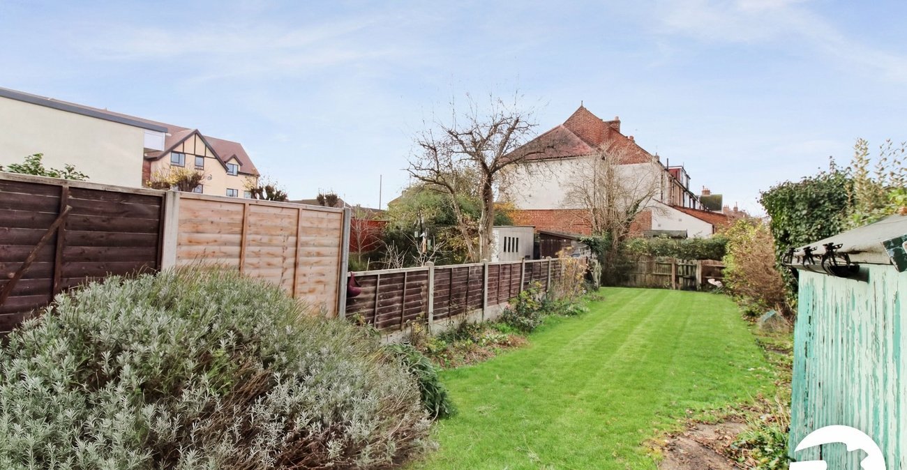 3 bedroom house to rent in Gravesend | Robinson Michael & Jackson