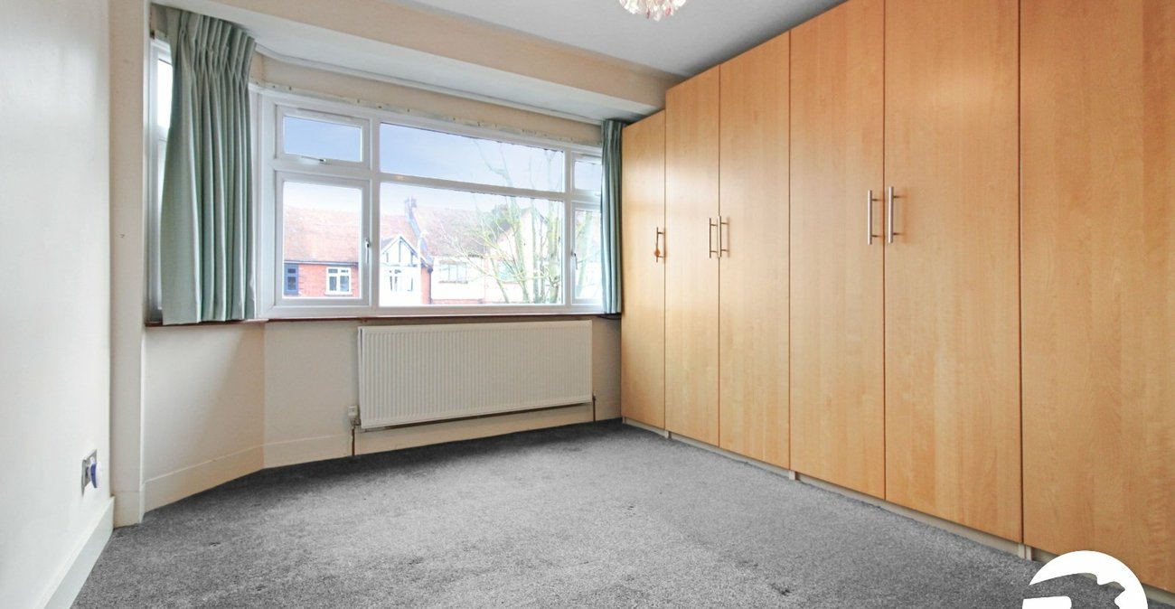 3 bedroom house to rent in Gravesend | Robinson Michael & Jackson