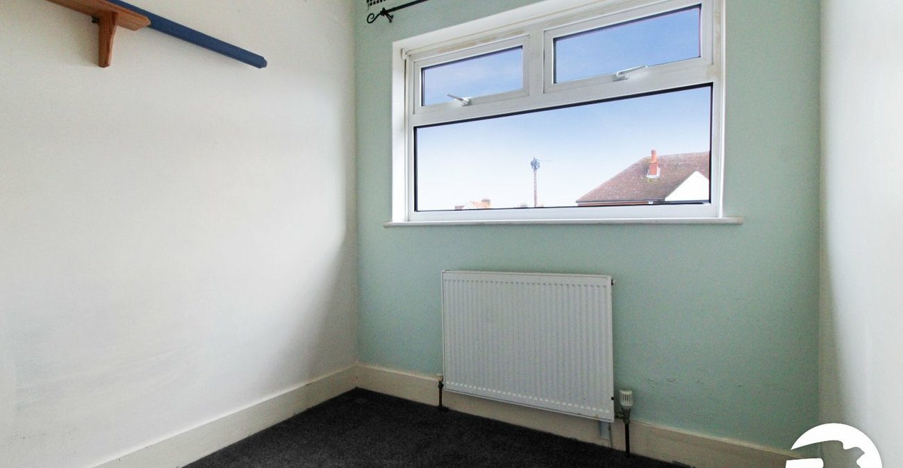 3 bedroom house to rent in Gravesend | Robinson Michael & Jackson