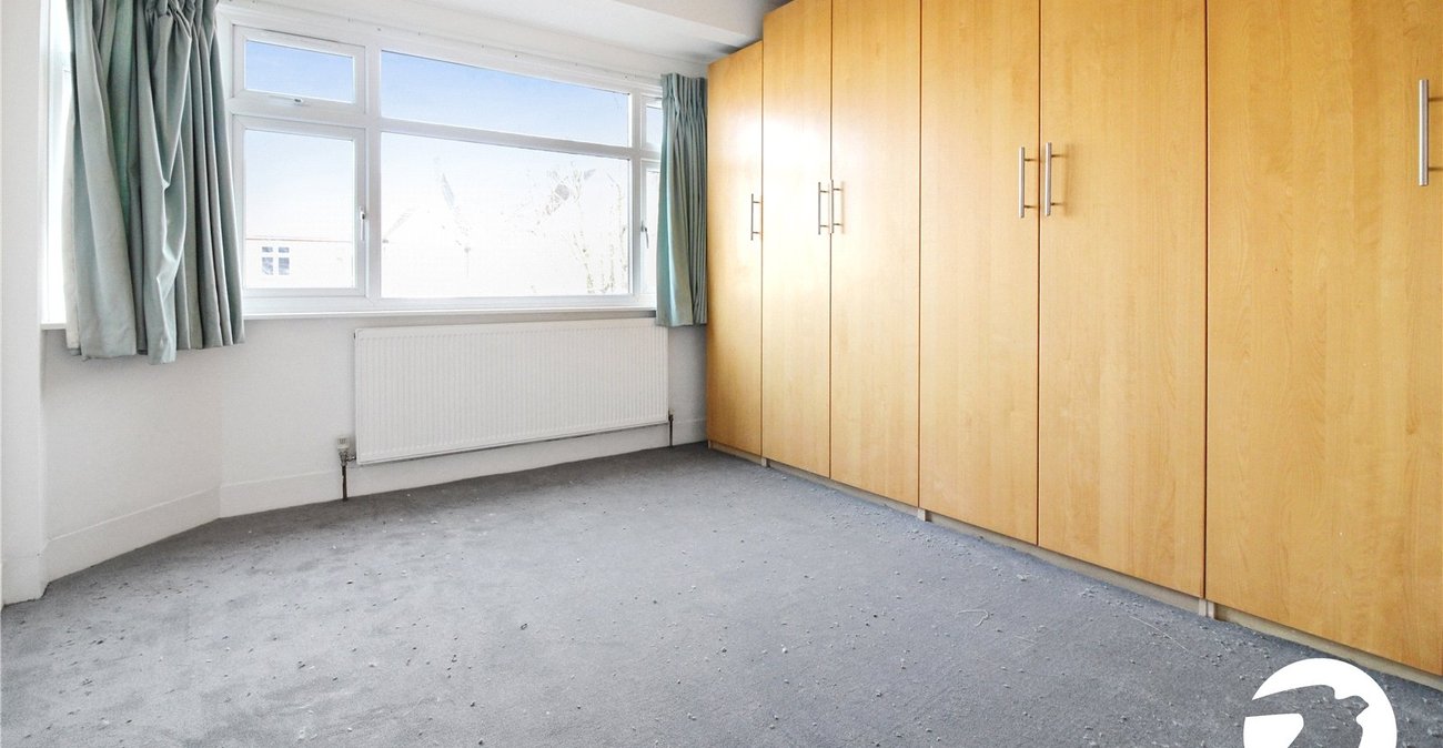 3 bedroom house to rent in Gravesend | Robinson Michael & Jackson