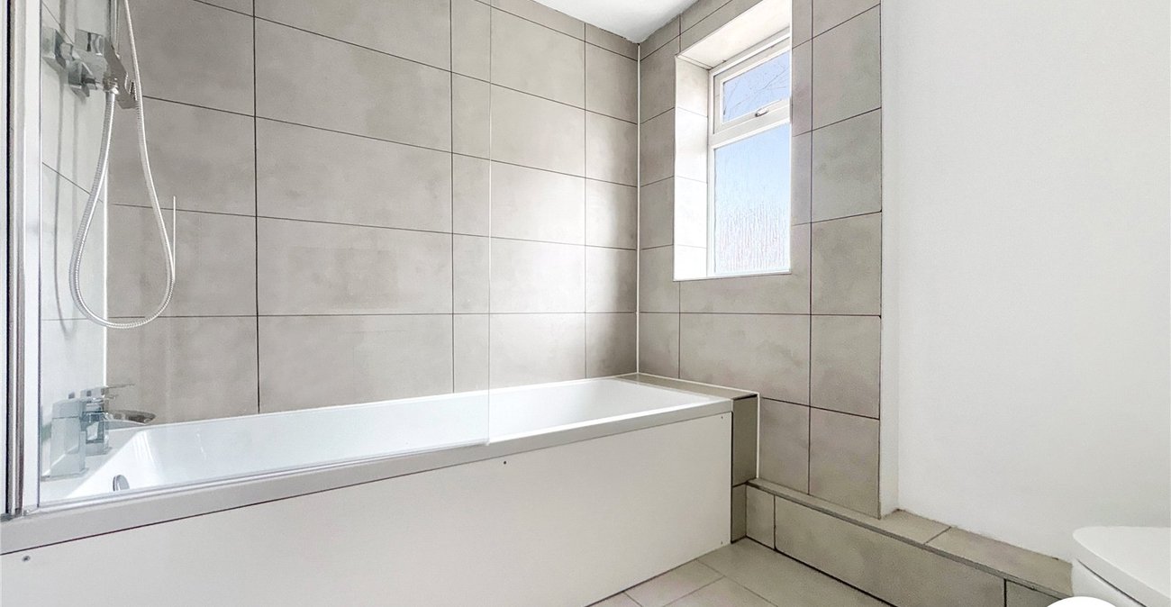 3 bedroom house to rent in Chatham | Robinson Michael & Jackson