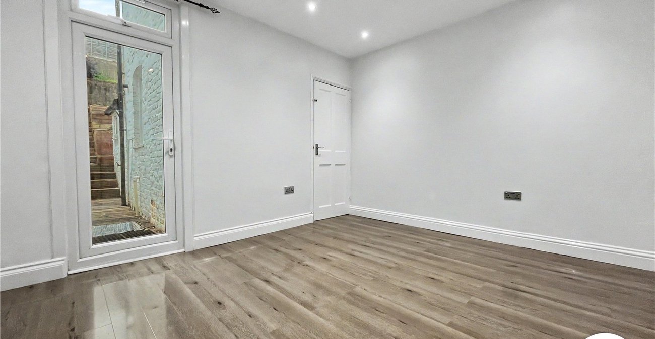 3 bedroom house to rent in Chatham | Robinson Michael & Jackson