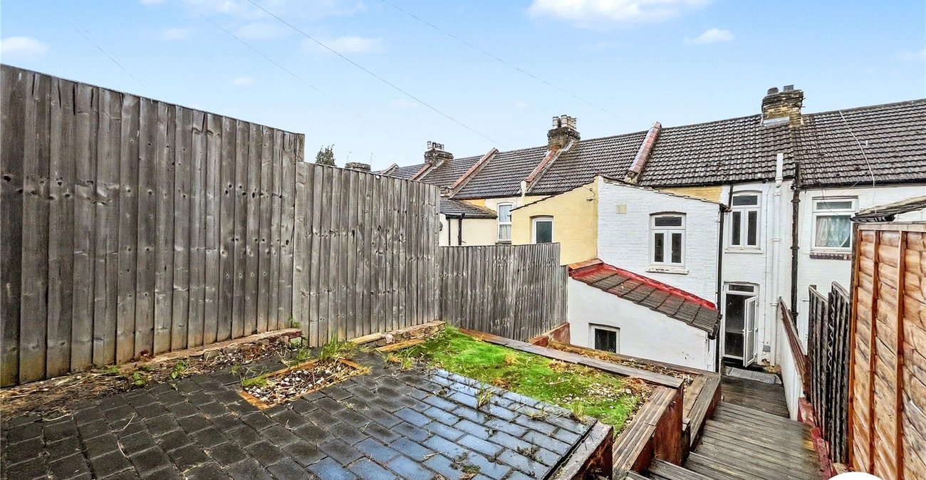 3 bedroom house to rent in Chatham | Robinson Michael & Jackson