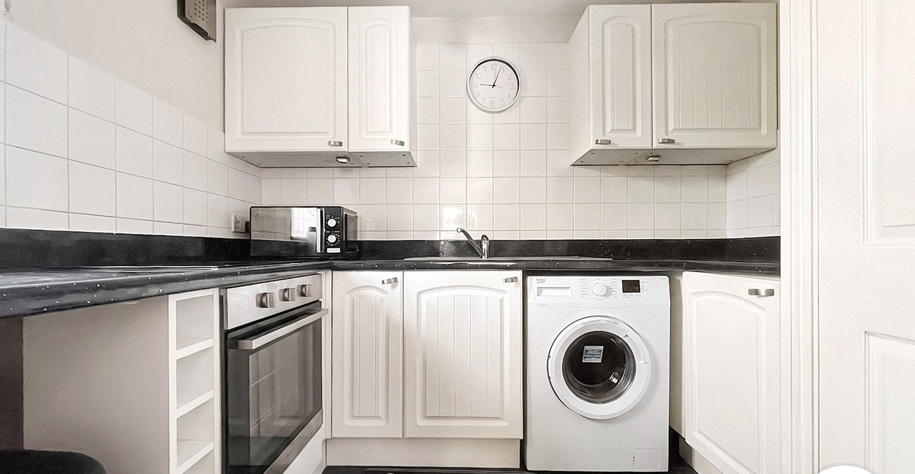 1 bedroom property to rent in Erith | Robinson Jackson