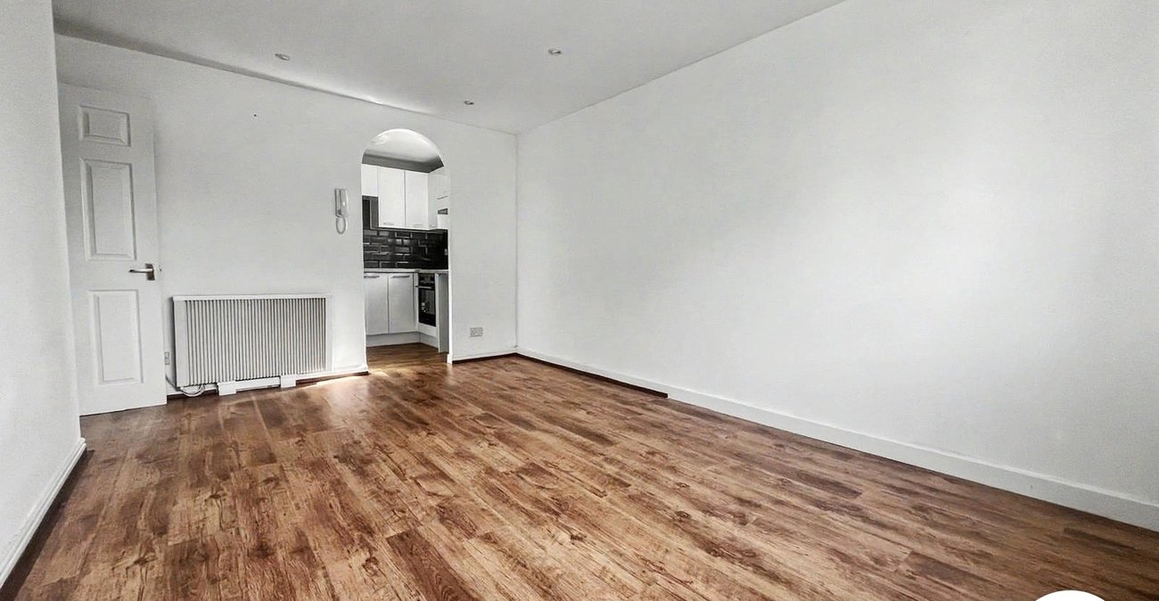 1 bedroom property to rent in Erith | Robinson Jackson