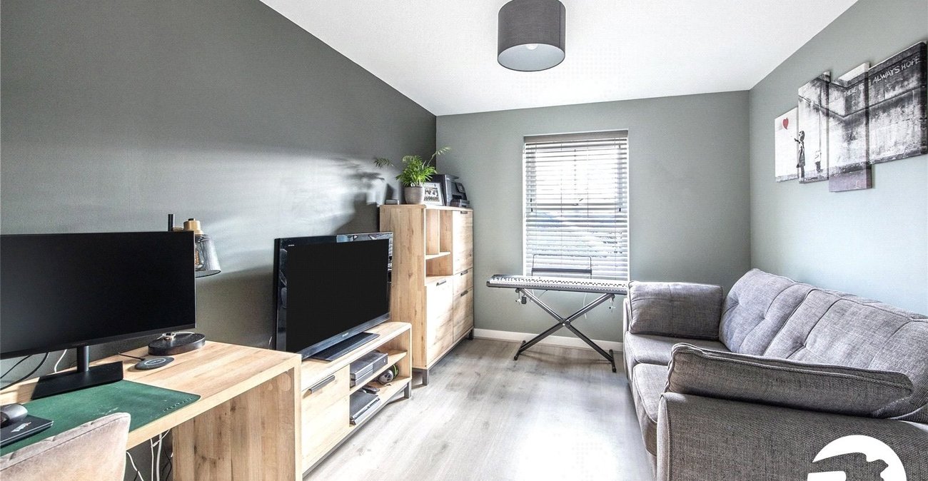 2 bedroom property to rent in Allington | Robinson Michael & Jackson