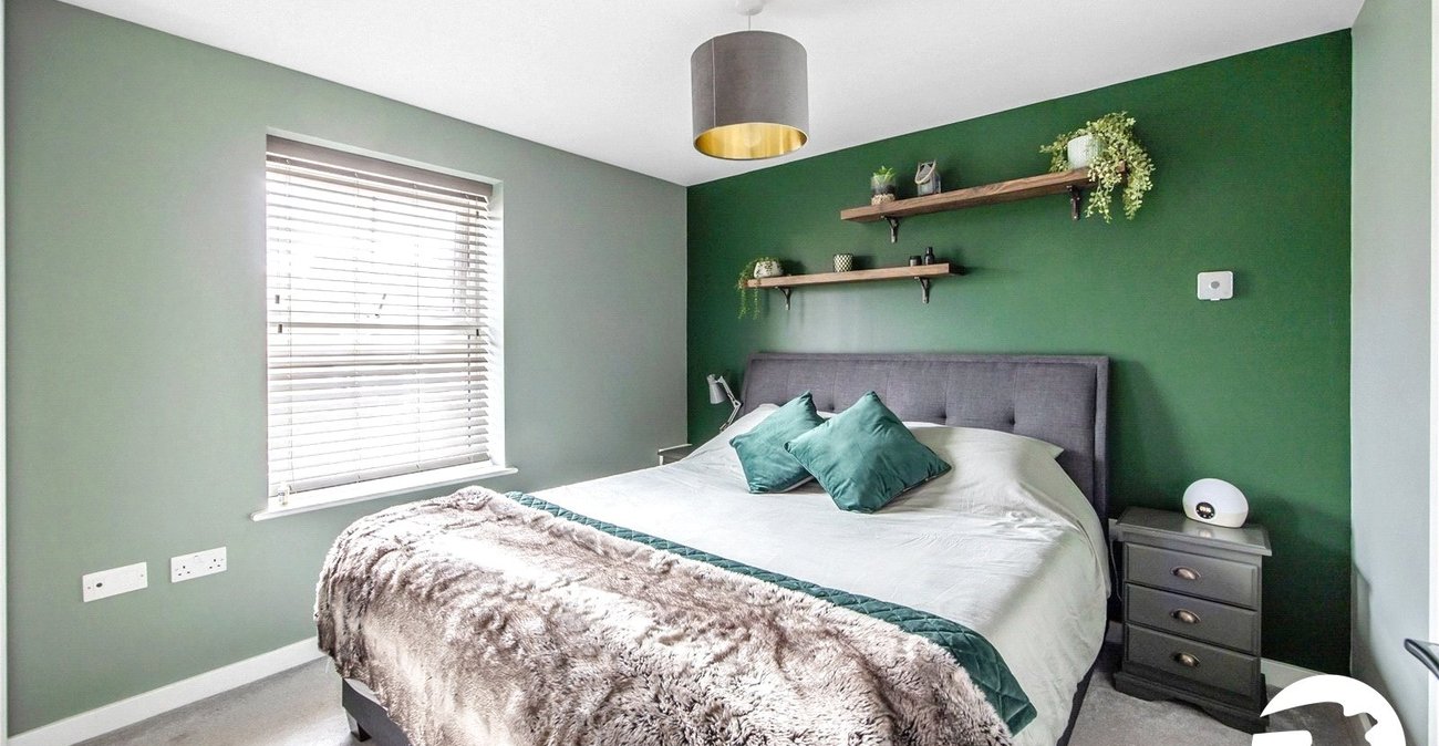 2 bedroom property to rent in Allington | Robinson Michael & Jackson