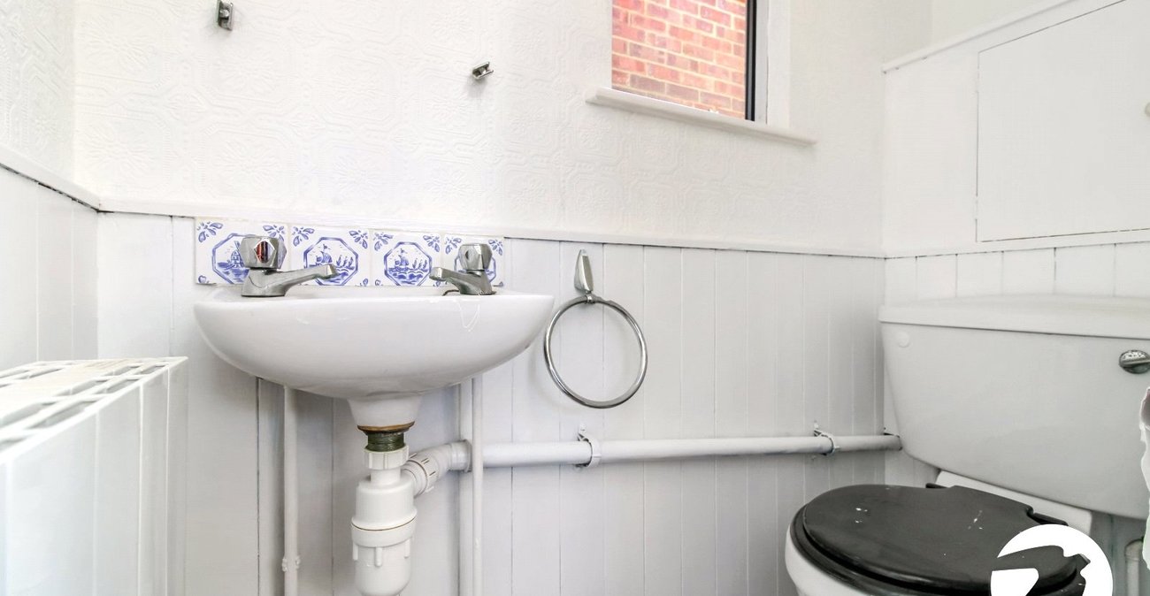 2 bedroom house to rent in Stevenage | Robinson Michael & Jackson