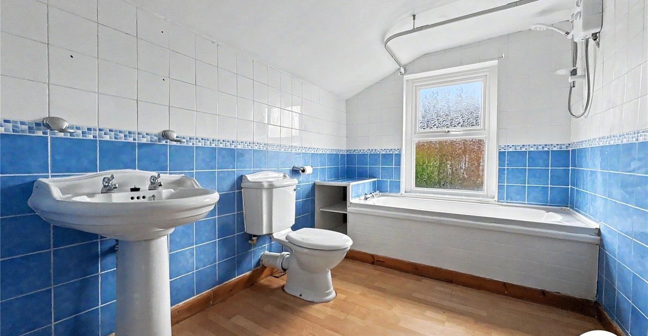 2 bedroom house to rent in Sittingbourne | Robinson Michael & Jackson