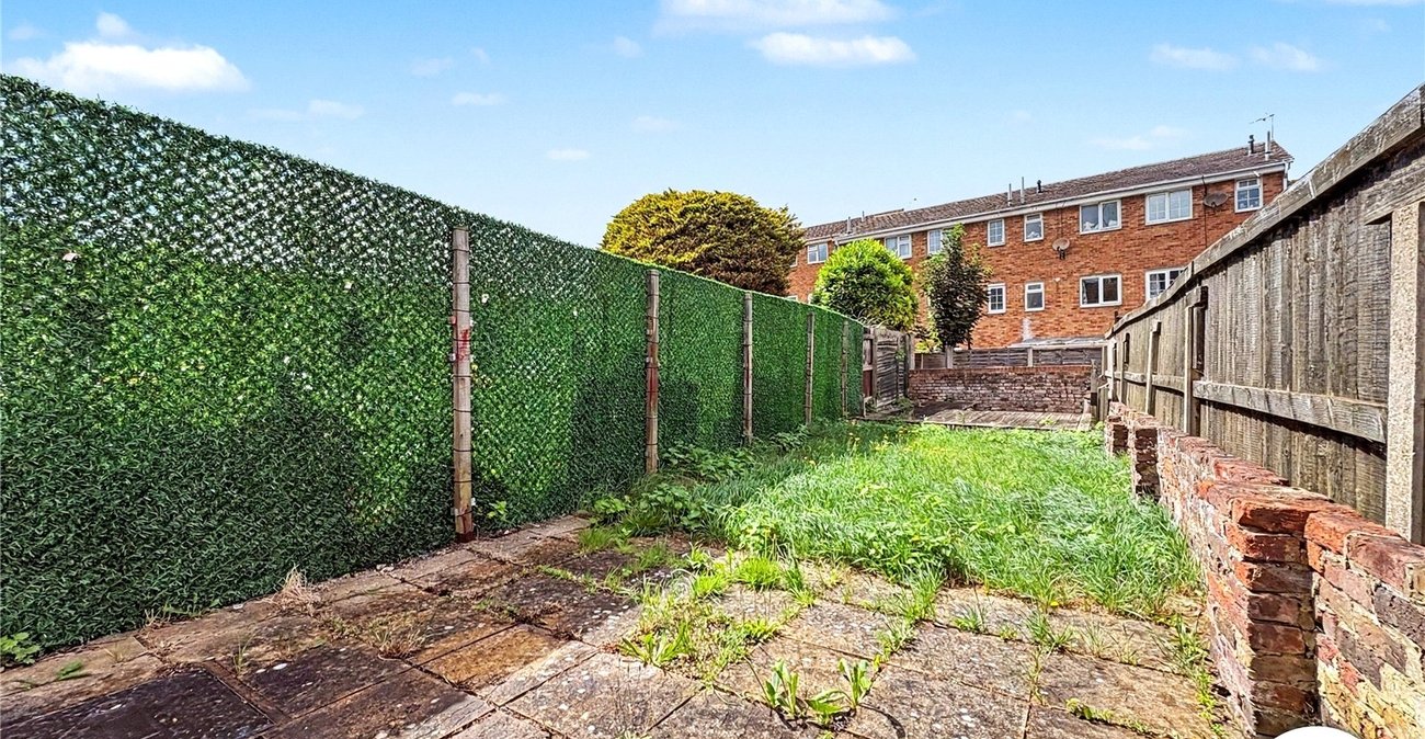 2 bedroom house to rent in Sittingbourne | Robinson Michael & Jackson