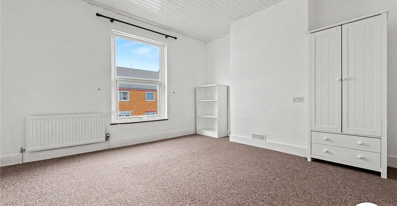 2 bedroom house to rent in Sittingbourne | Robinson Michael & Jackson