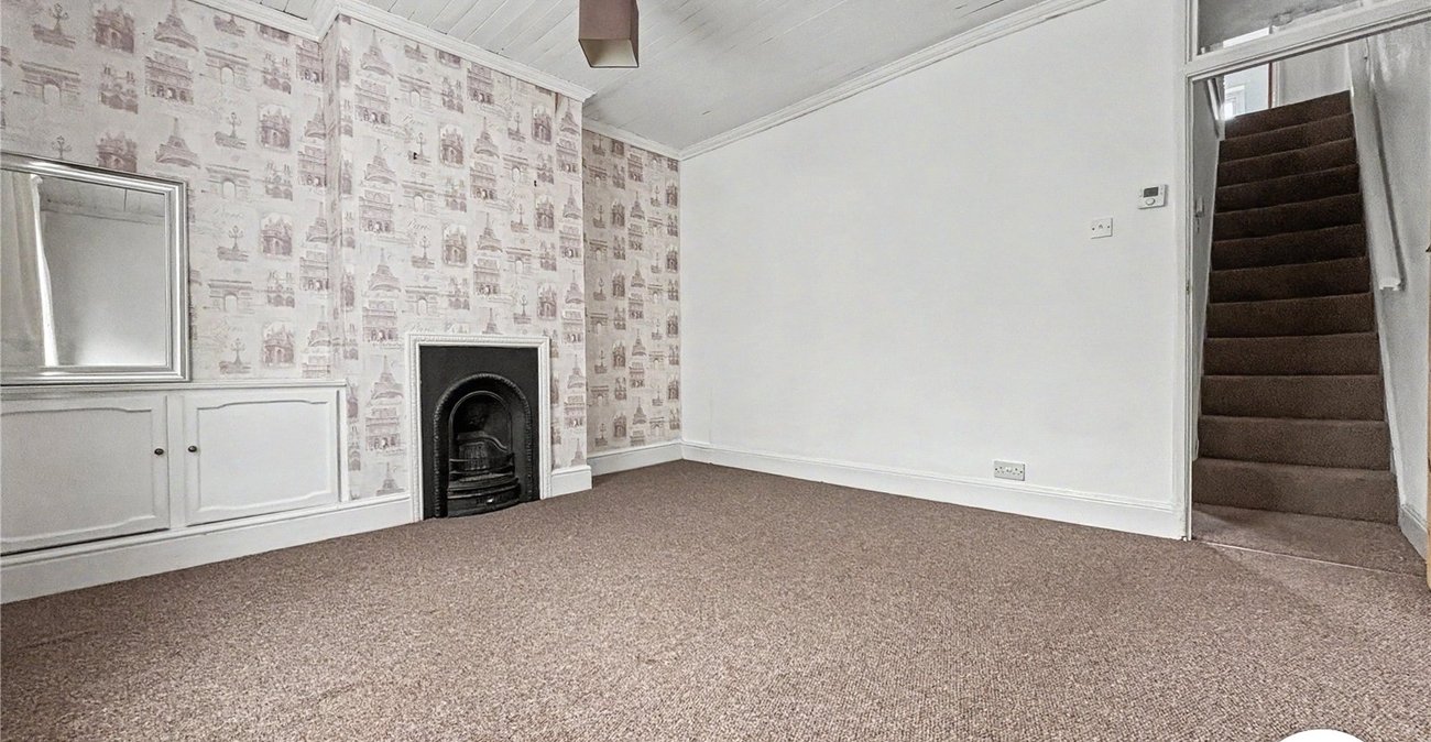 2 bedroom house to rent in Sittingbourne | Robinson Michael & Jackson