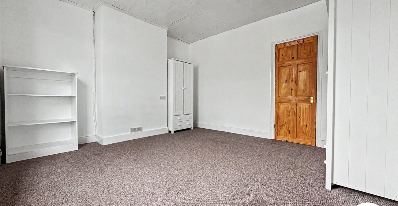 2 bedroom house to rent in Sittingbourne | Robinson Michael & Jackson