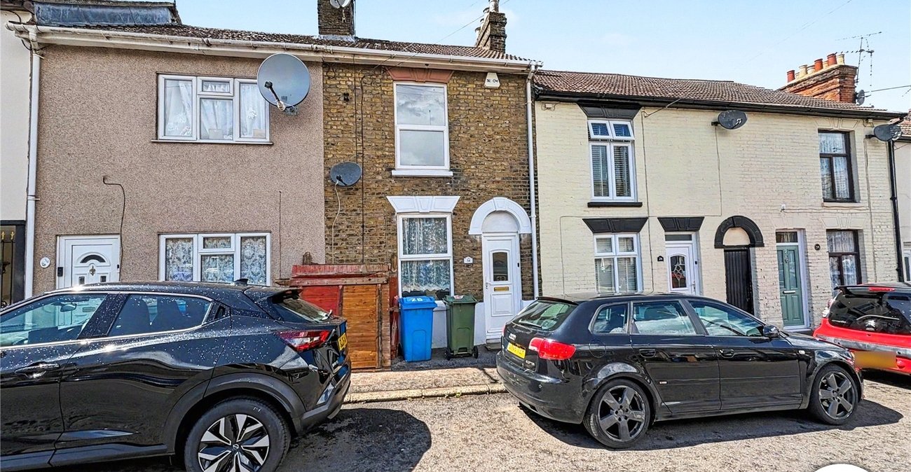 2 bedroom house to rent in Sittingbourne | Robinson Michael & Jackson