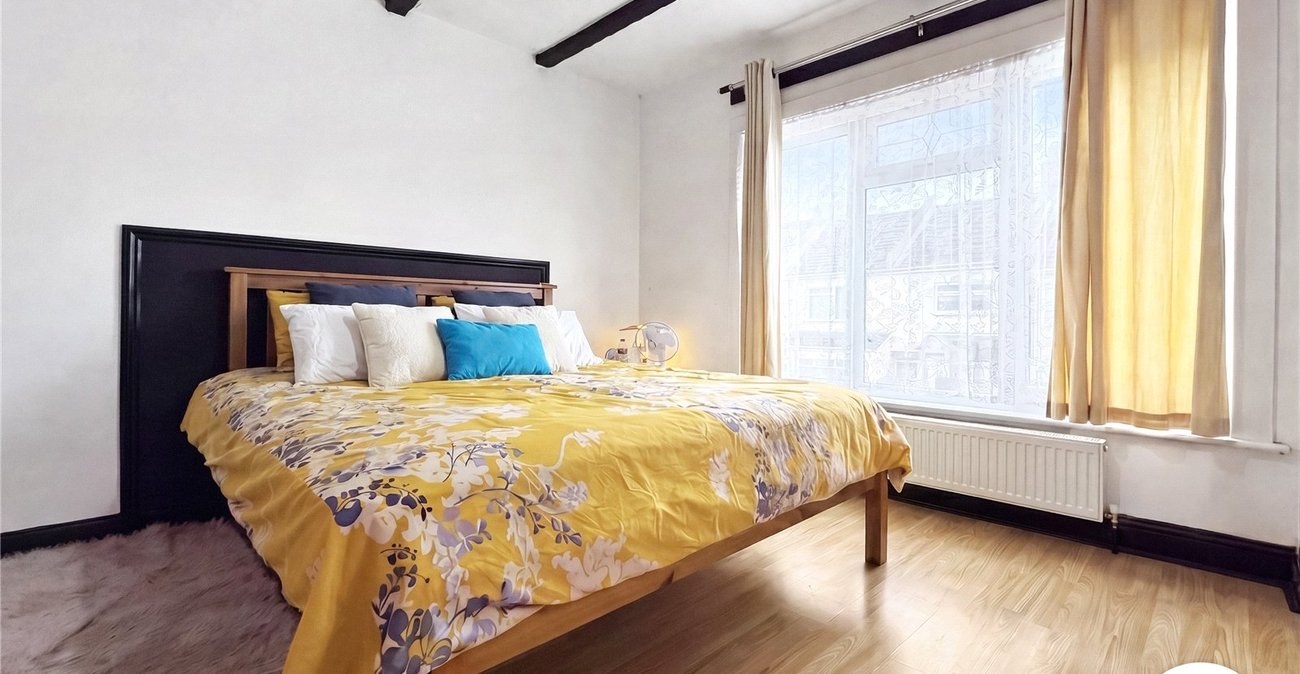 2 bedroom house to rent in Gillingham | Robinson Michael & Jackson