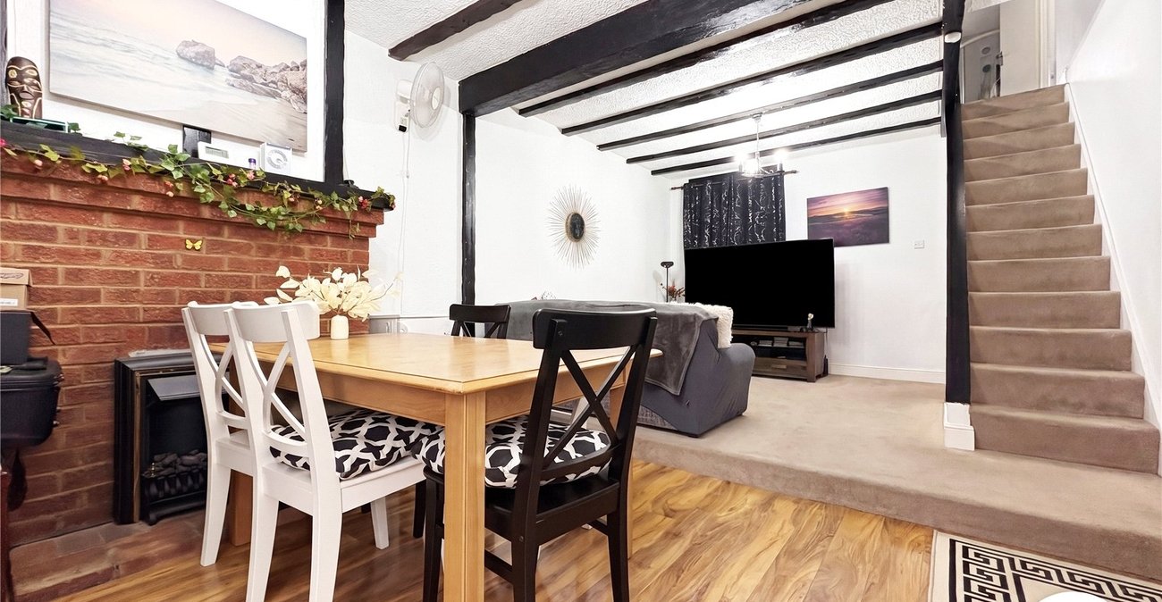 2 bedroom house to rent in Gillingham | Robinson Michael & Jackson