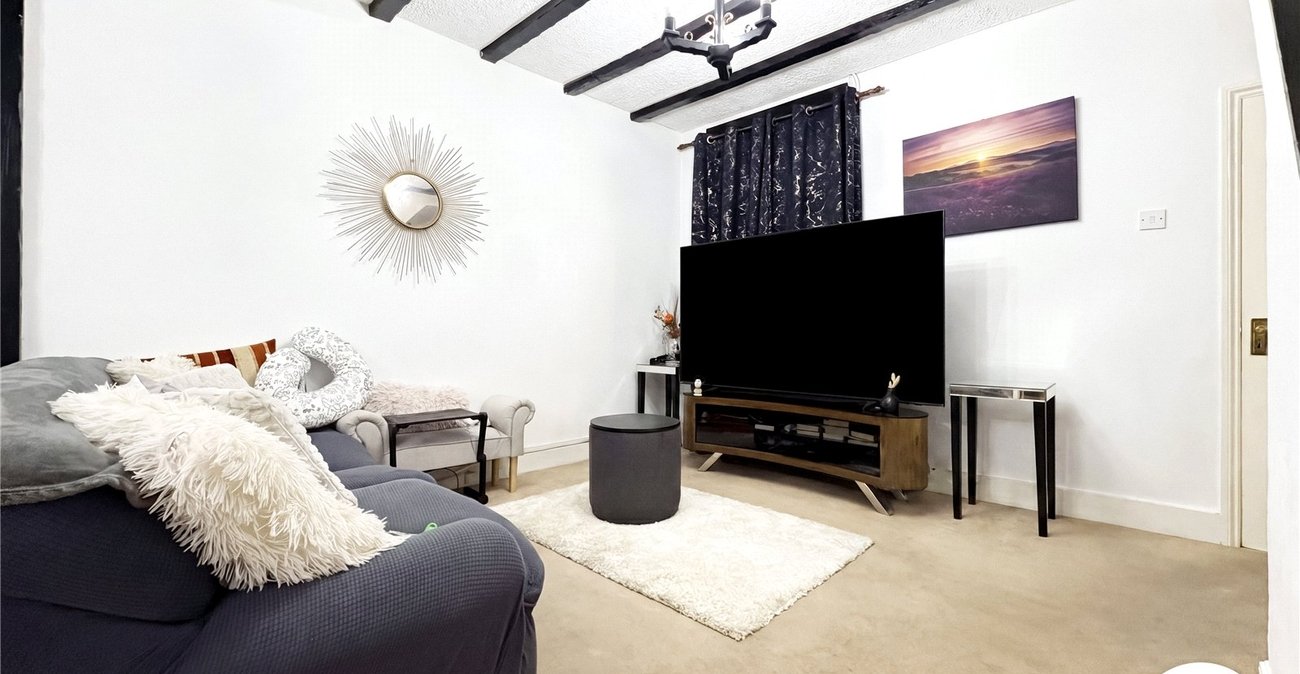 2 bedroom house to rent in Gillingham | Robinson Michael & Jackson