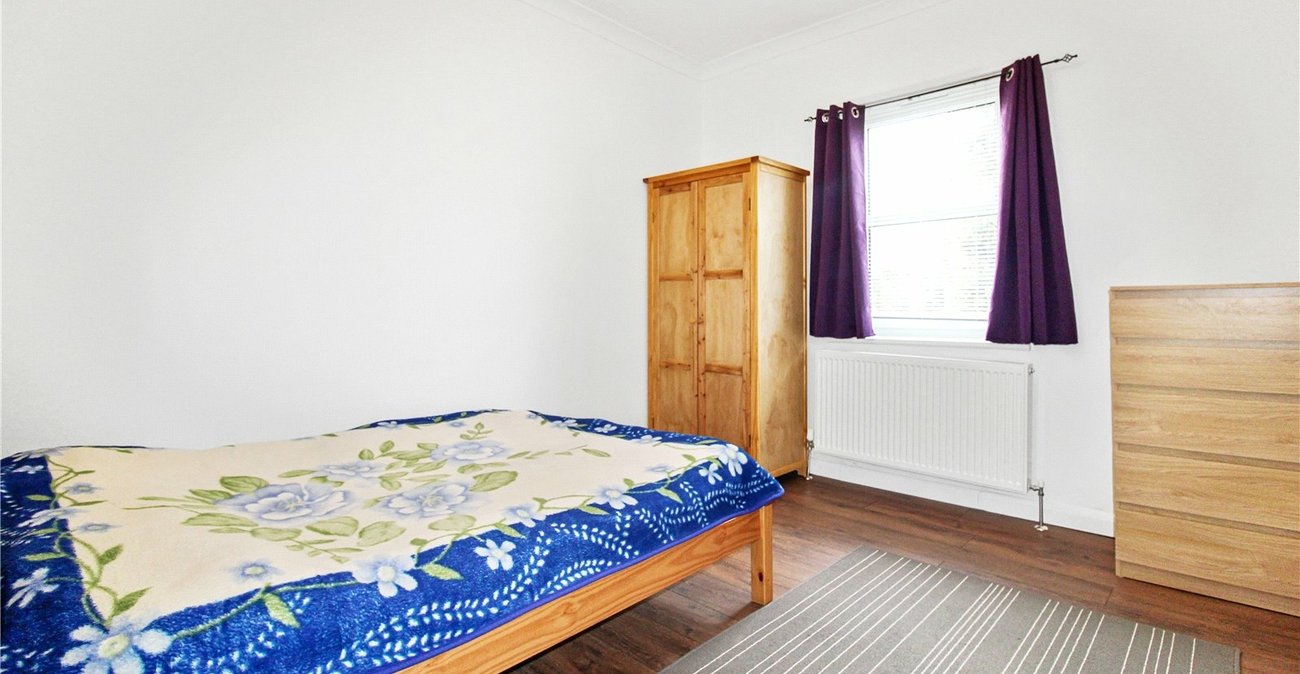 2 bedroom property to rent in Orpington | Robinson Jackson