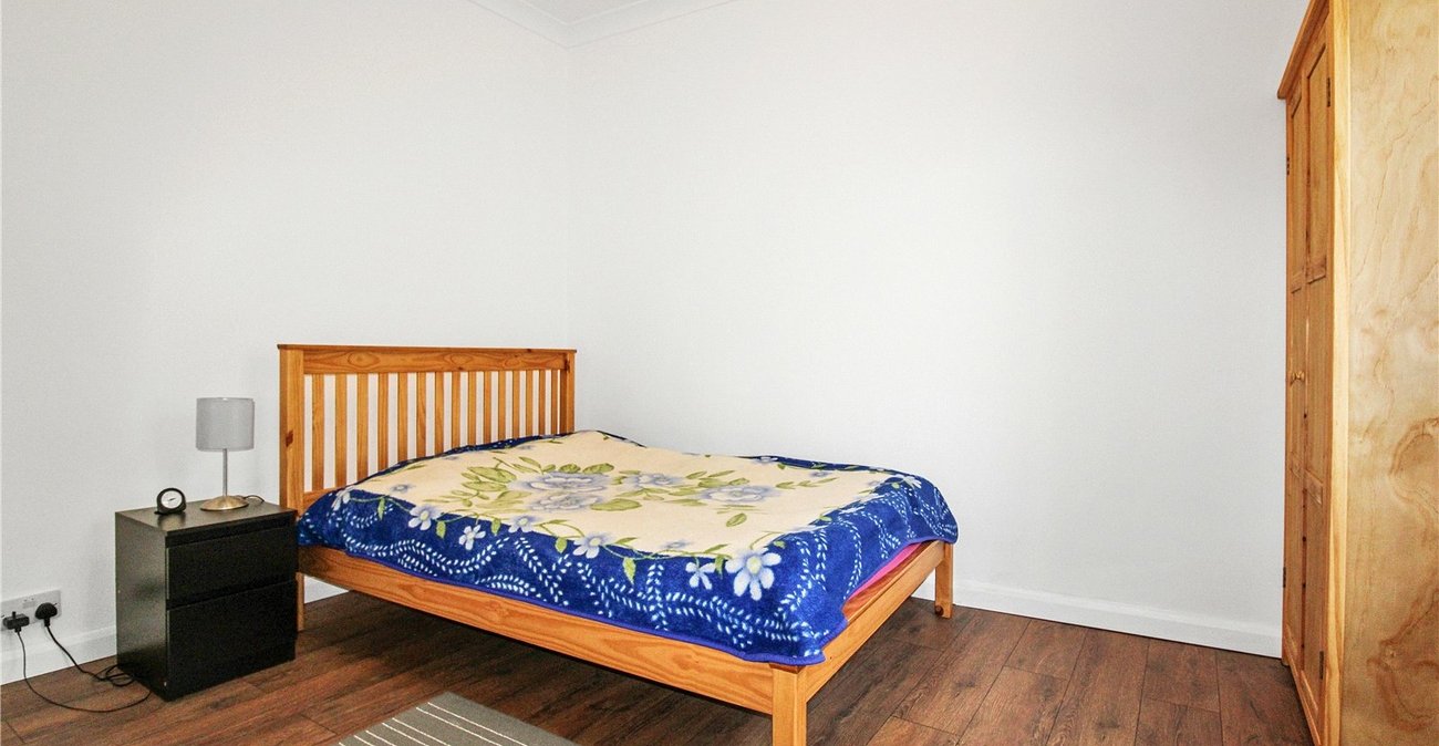 2 bedroom property to rent in Orpington | Robinson Jackson