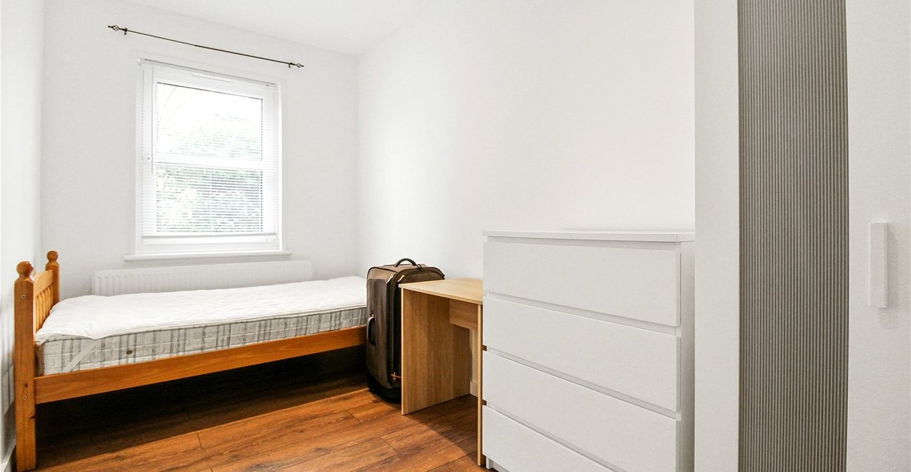 2 bedroom property to rent in Orpington | Robinson Jackson