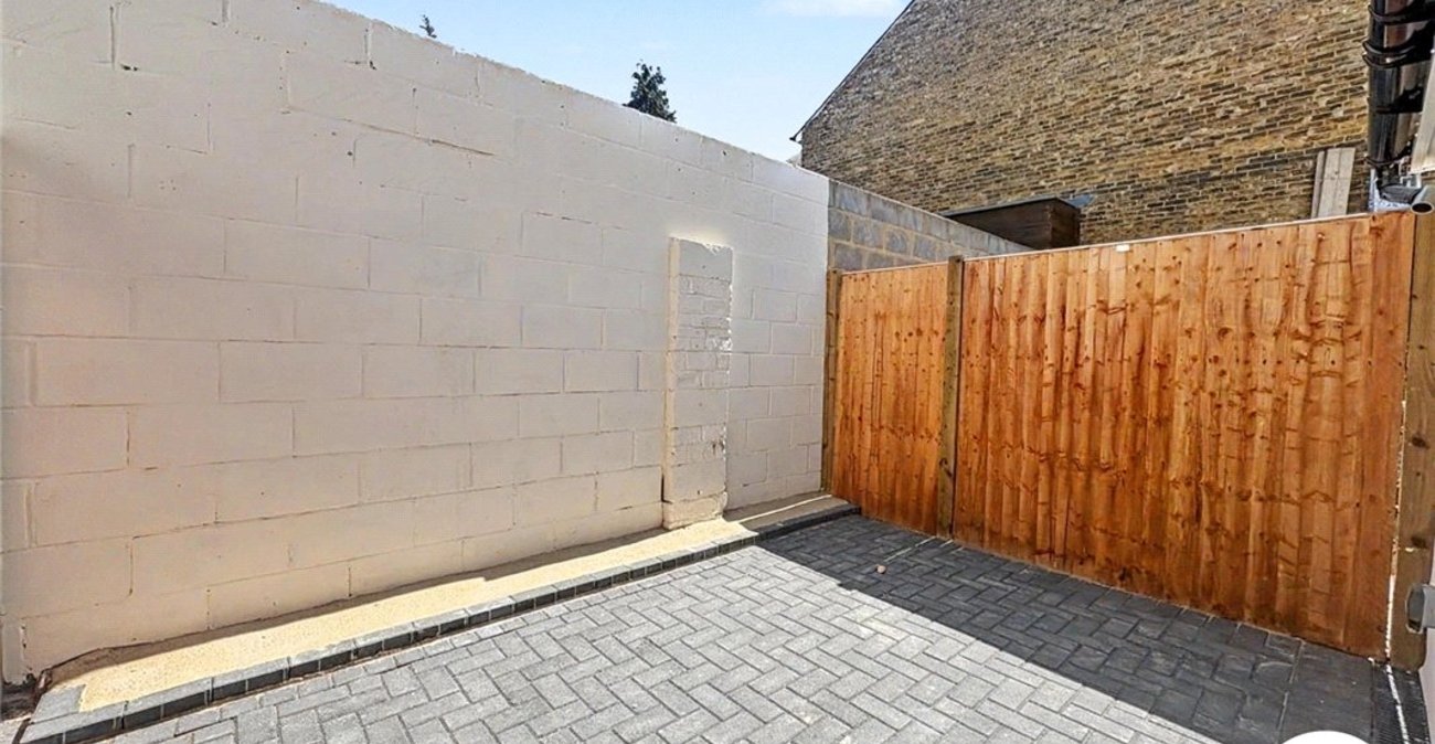 1 bedroom property to rent in Orpington | Robinson Jackson