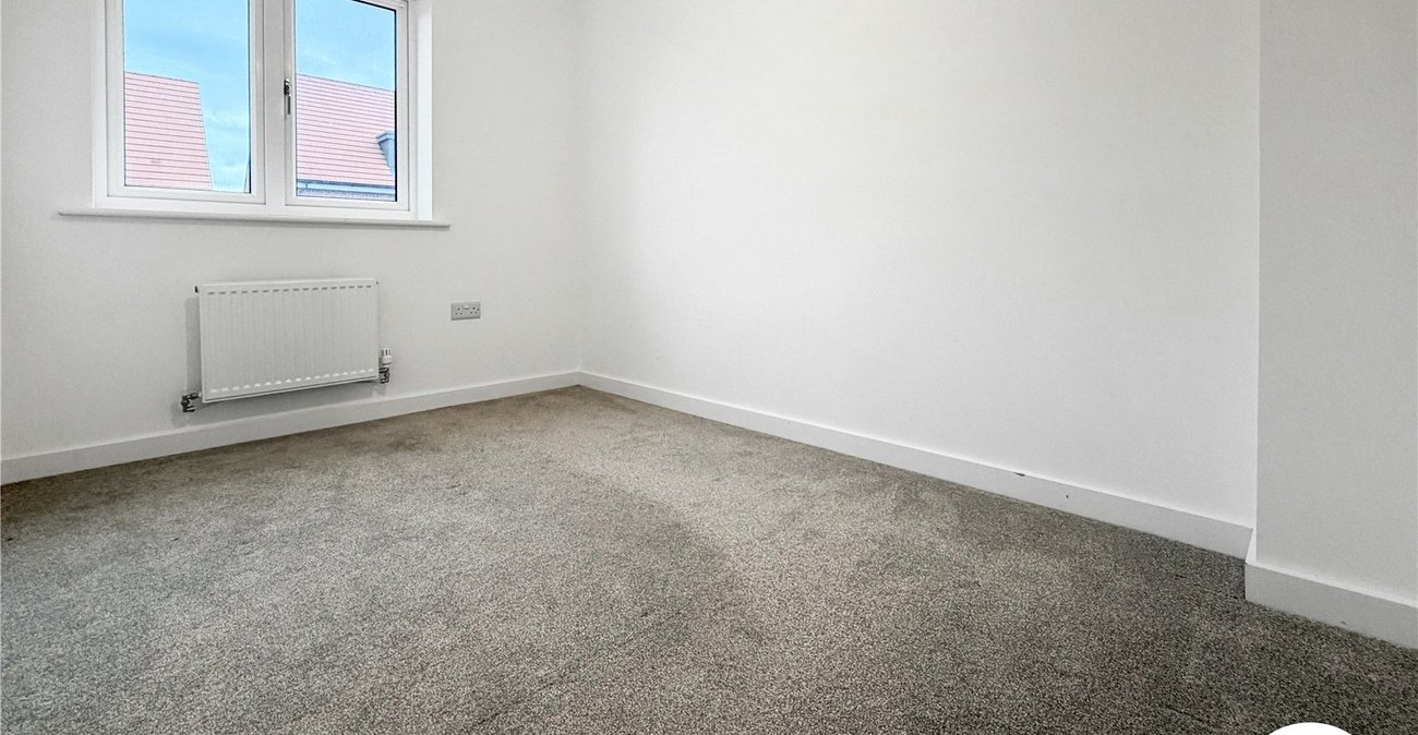 3 bedroom house to rent in Rainham | Robinson Michael & Jackson