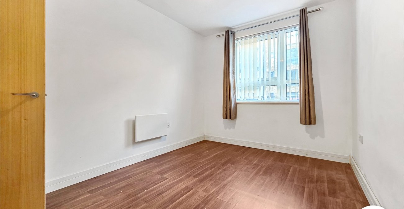 2 bedroom property to rent in Birdwood Avenue | Robinson Jackson