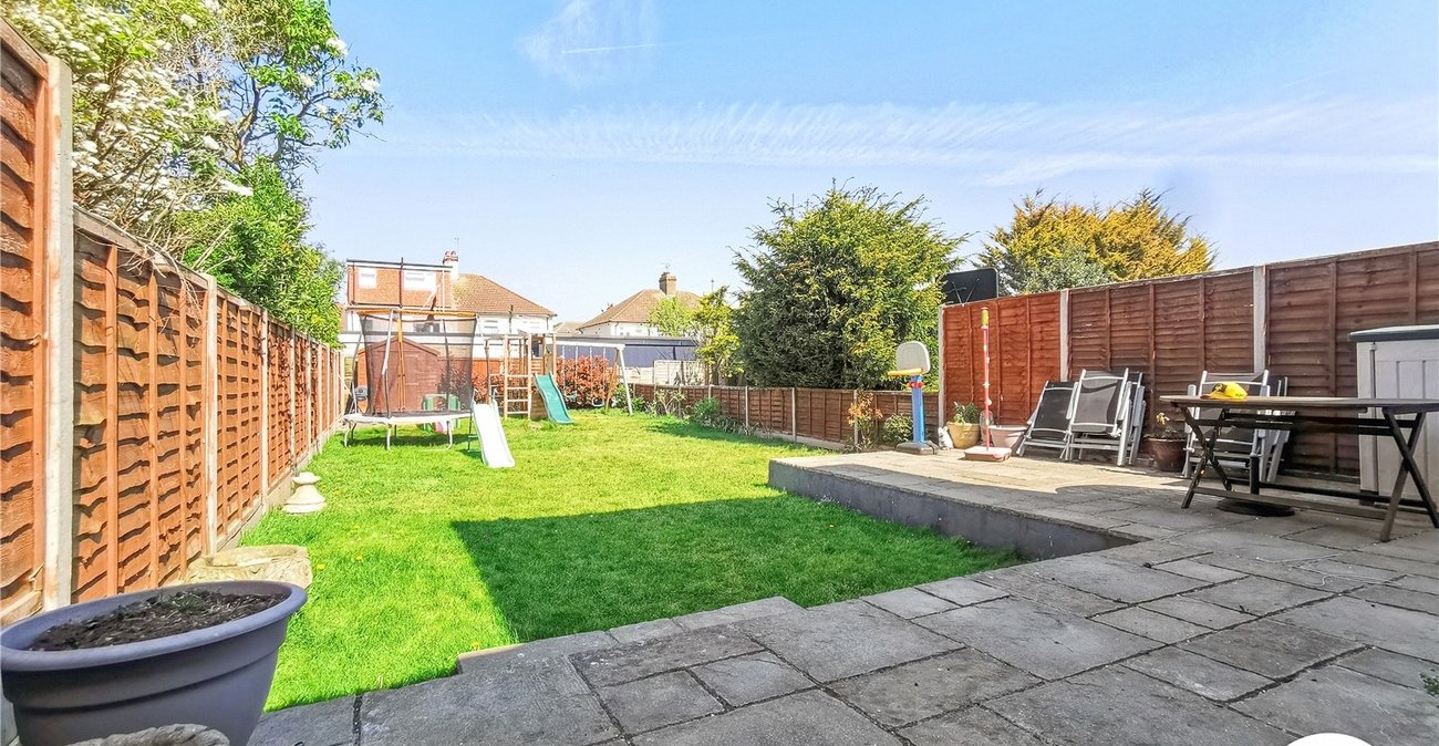 4 bedroom house to rent in Bexleyheath | Robinson Jackson