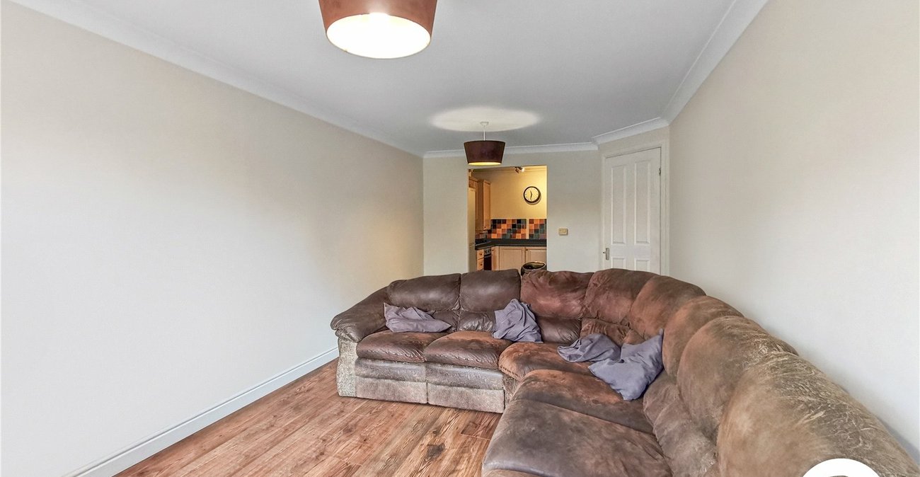 2 bedroom property to rent in Erith | Robinson Jackson