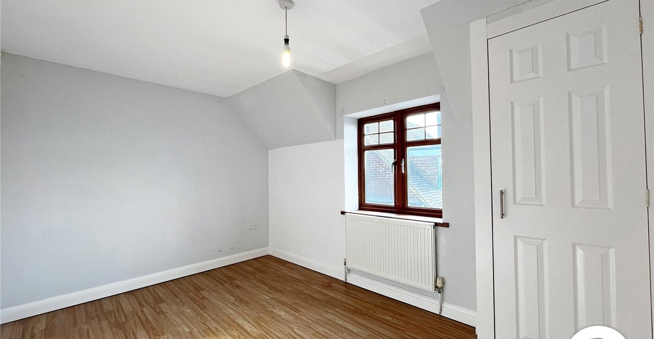 2 bedroom property to rent in High Halstow | Robinson Michael & Jackson